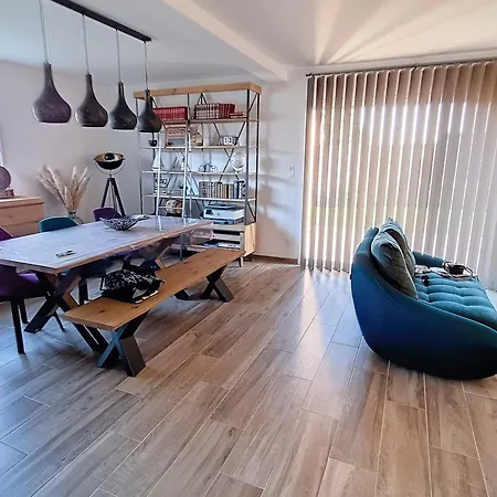 Casa de Férias Maison Graye-sur-mer, 5 Pieces, 8 Personnes - Fr-1-746-14 *